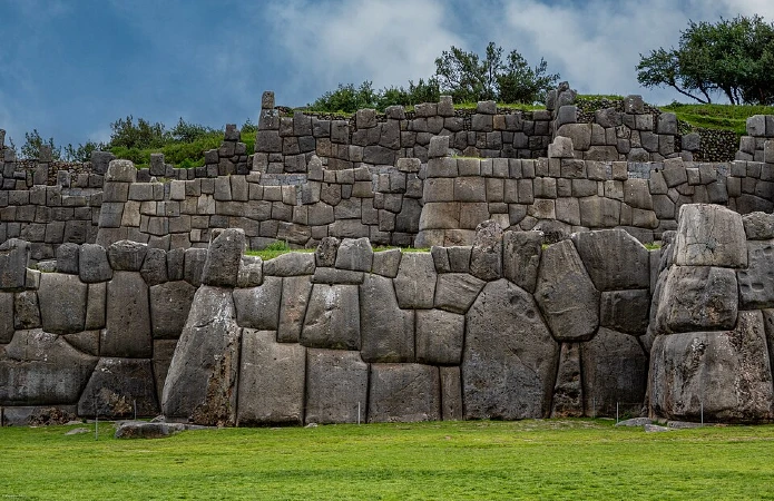 Sacsayhuamán